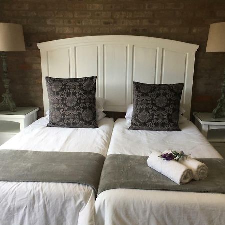 The Georgian Self-Catering Guest Suites 조지 외부 사진